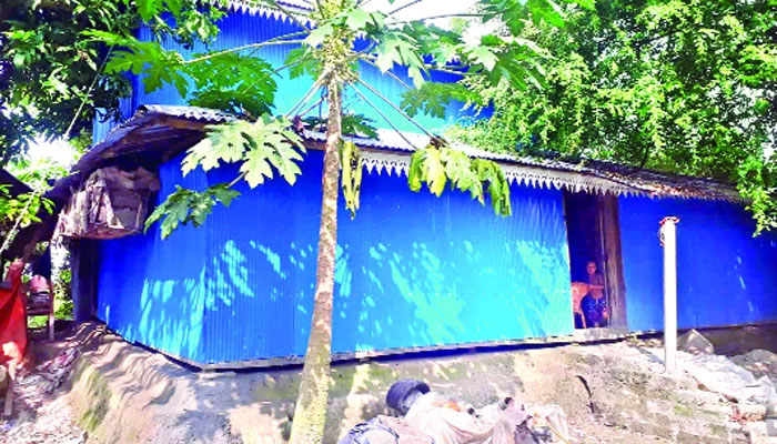 সুজাতাদের মলিন স্মৃতিচিহ্ন
