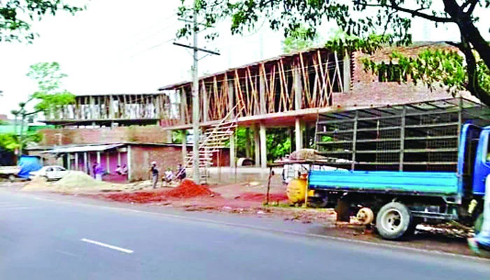 বেশি ক্ষতিপূরণের আশায় উঠছে অবৈধ স্থাপনা