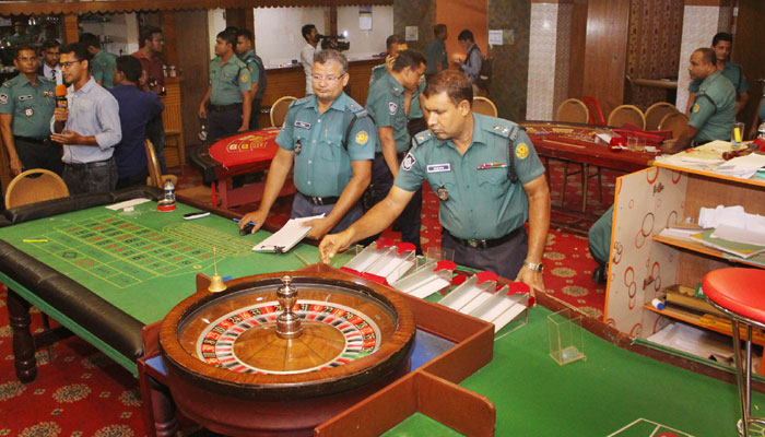 ক্যাসিনো সুবিধাভোগীর তালিকা দীর্ঘ