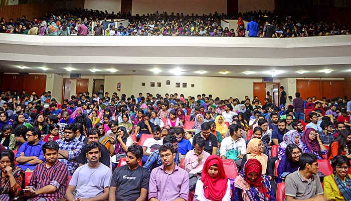 দাবি পূরণ না হওয়া পর্যন্ত বুয়েটে ভর্তি পরীক্ষা বন্ধের ঘোষণা শিক্ষার্থীদের