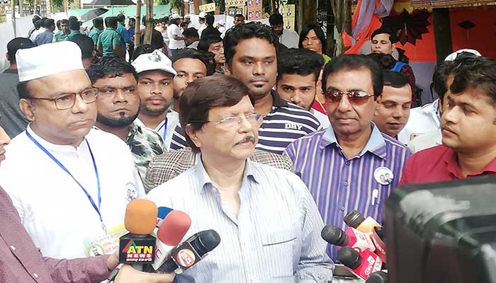 শিল্পীদের নির্বাচনে এত পুলিশ কেন, প্রশ্ন সোহেল রানার