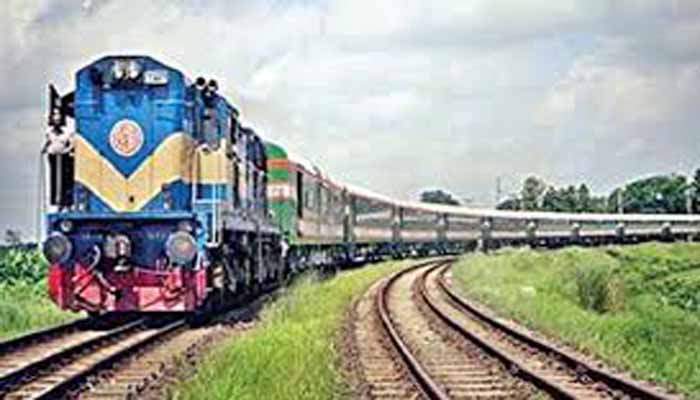 খুলনার ট্রেন গেল রাজশাহীর পথে!
