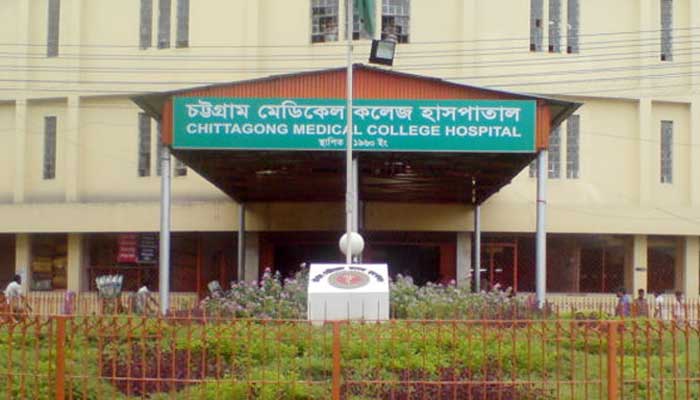 চট্টগ্রামে আগুনে পুড়ে শিশু নিহত