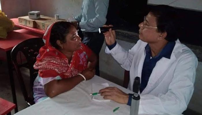 সমকাল সুহৃদ সমাবেশ উদ্যোগ গোপালগঞ্জে ১ হাজার মানুষ পেল চক্ষু সেবা
