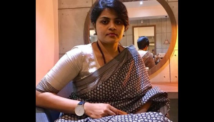 'ভাগ্য ধর্ষণের মতো', বলেই বিতর্কে নারী সাংবাদিক