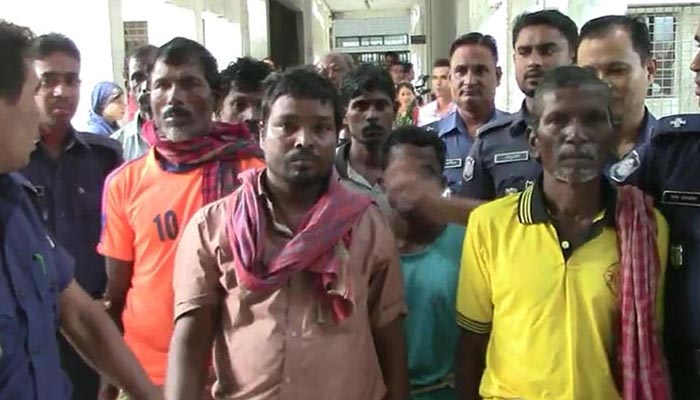 ইলিশ আহরণ: জলসীমায় ভারতীয় জেলেদের অনুপ্রবেশ বেড়েছে