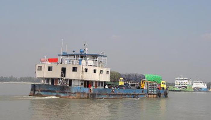 পাঁচদিন পর কাঁঠালবাড়ী-শিমুলিয়ায় ফেরি চলাচল শুরু