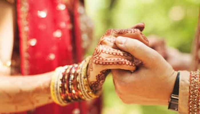 বিবাহিত জীবনে সুখী হওয়ার উপায়