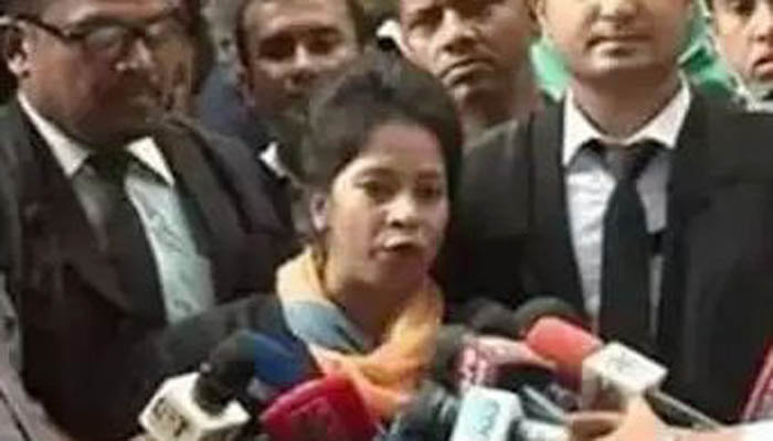 আবরার হত্যায় আসামি পক্ষের আইনজীবীকে বহিষ্কার বিএনপির