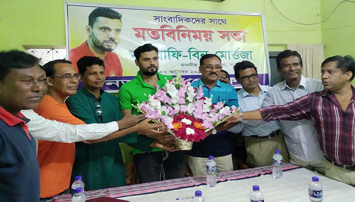 সরকার দেশের উন্নয়নের জন্য কাজ করছে: মাশরাফি