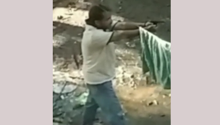 অবশেষে জব্দ করা হলো নিজামের পিস্তল
