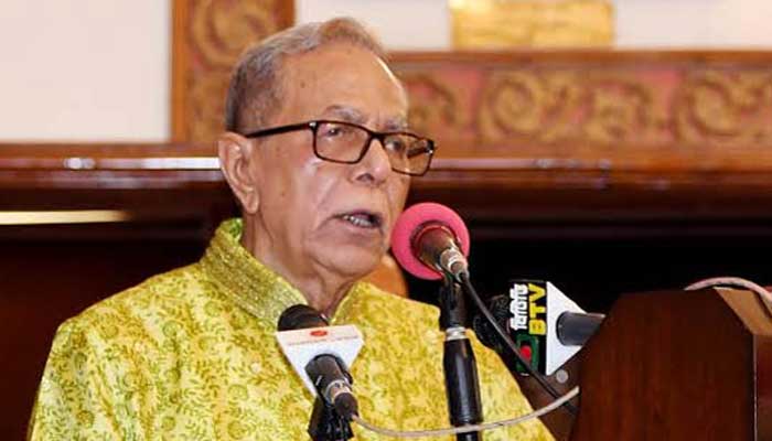রাঘব-বোয়ালরা যেন হাওরে জমি কিনতে না পারে: রাষ্ট্রপতি