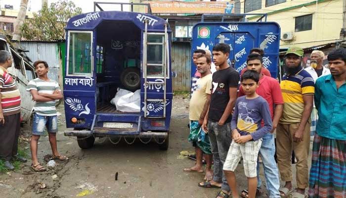 আশুলিয়ায় বাসা থেকে দম্পতির ঝুলন্ত মরদেহ উদ্ধার