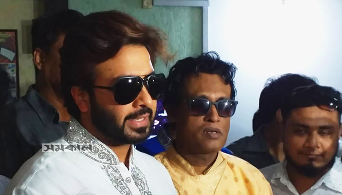 এফডিসি রাজনীতির জায়গা নয়: শাকিব খান