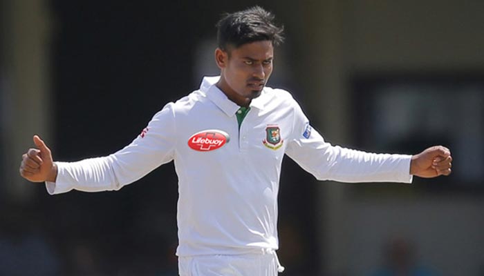 হেলমেট ব্যবহার না করায় ক্রিকেটার তাইজুলকে জরিমানা