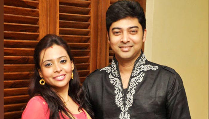 সম্পর্কে তিক্ততা, আলাদা থাকছেন ভাস্বর-নবমিতা