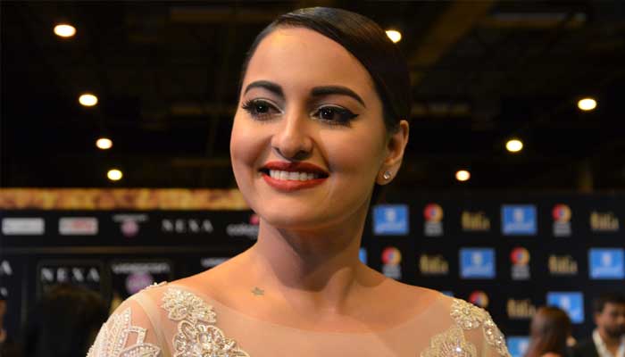 কাকে বিয়ে করছেন সোনাক্ষী