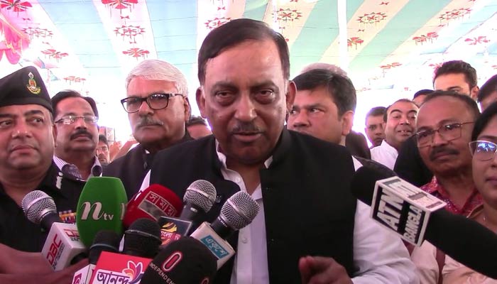 আমরা কাউকে ছাড় দেব না: স্বরাষ্ট্রমন্ত্রী আমরা কাউকে ছাড় দেব না: স্বরাষ্ট্রমন্ত্রী