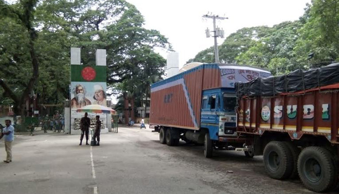 প্রিন্টার বিকল, পেট্রাপোলে ৪ দিন আমদানি-রফতানি বন্ধ