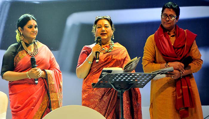সুরের তরঙ্গে ভাসল গানের সাম্পান