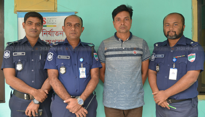যশোরে স্ত্রীকে খুনের অভিযোগে সেই আইনজীবী গ্রেফতার
