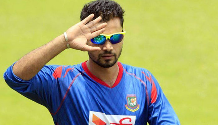 শেষবেলায় ঢাকায় মাশরাফি