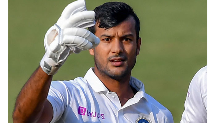 ব্রাডম্যানের রেকর্ড ভাঙলেন মায়াঙ্ক