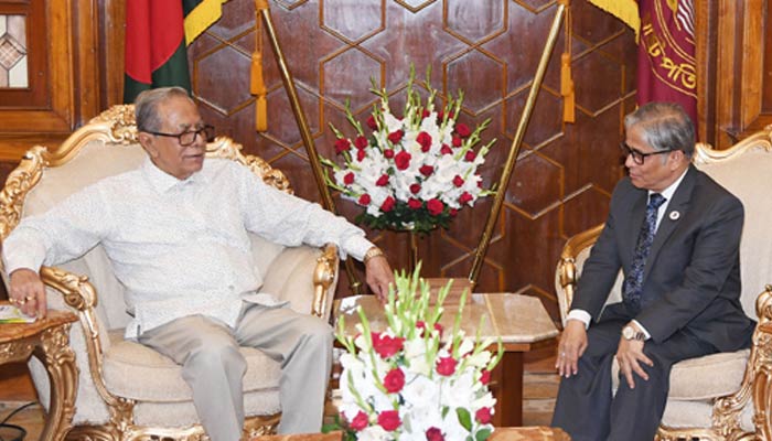 ক্যাম্পাসে শিক্ষাবান্ধব পরিবেশ নিশ্চিত করার আহ্বান রাষ্ট্রপতির