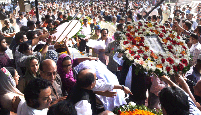 অন্তিম শয়ানে কবি ও স্থপতি রবিউল হুসাইন