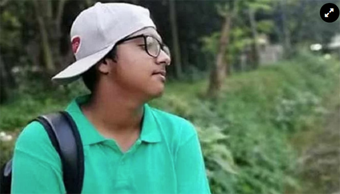 প্রথম আলোর কাছে ১০ কোটি টাকা ক্ষতিপূরণ চেয়ে আইনি নোটিশ