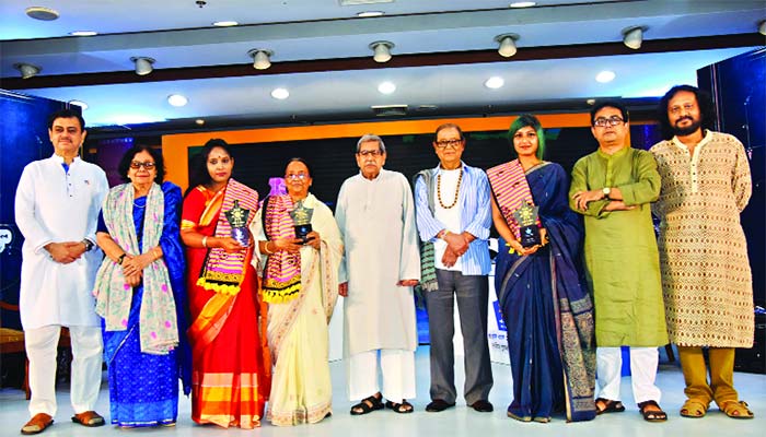 এবারের জয়ী সন্‌জীদা খাতুন, সেলিনা হোসেন ও স্বরলিপি