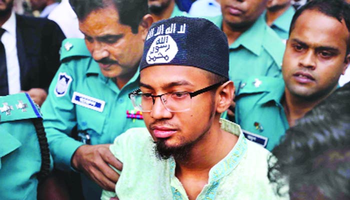 কার ব্যর্থতায় জঙ্গির মাথায় 'আইএস টুপি'