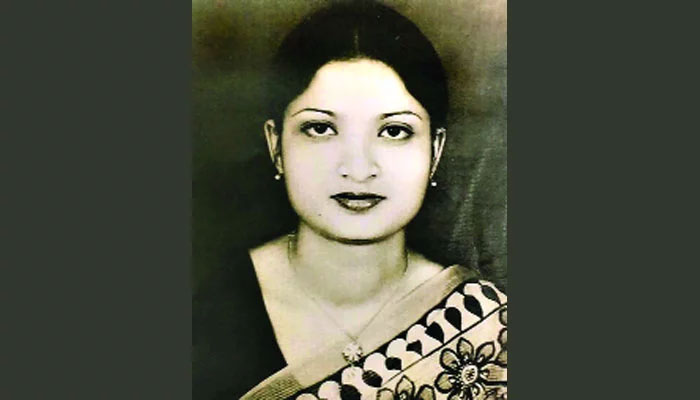 ত্রিশ বছর পর এখন নিশ্চিন্তে ঘুমাব