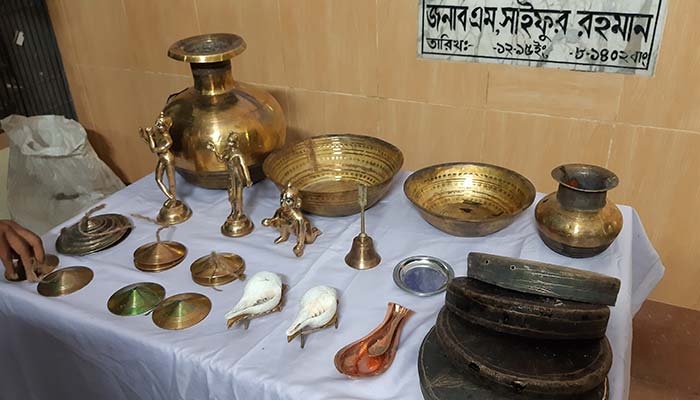 শ্রীমঙ্গলে ৭ মন্দিরের চুরি যাওয়া মালামাল পুকুর থেকে উদ্ধার