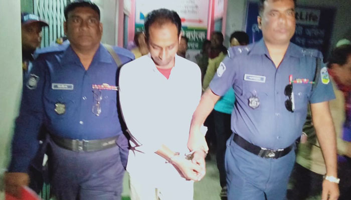 জামালপুরে কৃষি ব্যাংকে গ্রাহকদের টাকা আত্মসাৎ, কর্মকর্তা গ্রেফতার