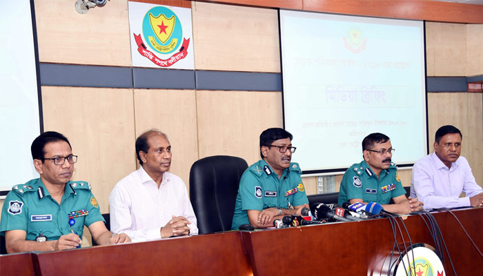 নতুন সড়ক আইন প্রয়োগ আগামী সপ্তাহ থেকে: ডিএমপি কমিশনার
