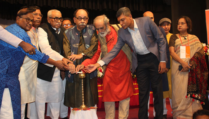 ফরিদপুরে শুরু হলো সাহিত্য সম্মেলন