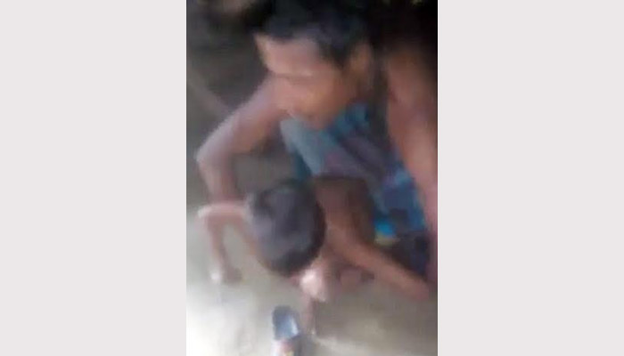 শিশুকে নির্যাতনের ভিডিও প্রবাসী মায়ের কাছে পাঠিয়ে টাকা দাবি, চাচা গ্রেফতার