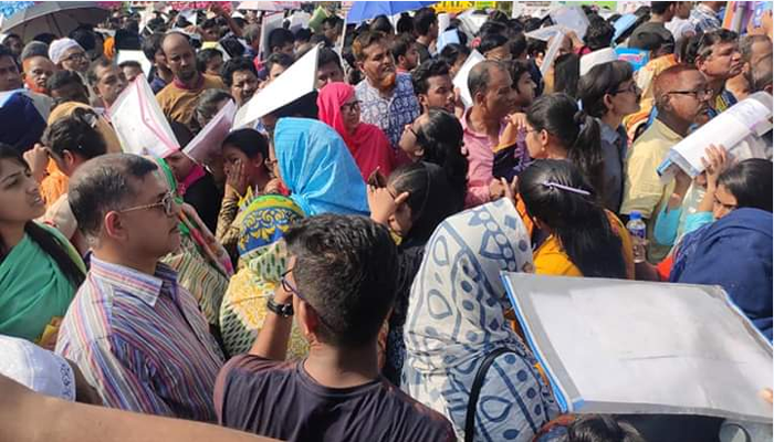 খুলনা বিশ্ববিদ্যালয়ে ভর্তিযুদ্ধ শুরু
