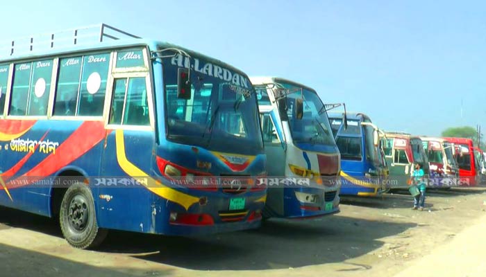 মেহেরপুরে চালকদের ধর্মঘটে বাস চলাচল বন্ধ