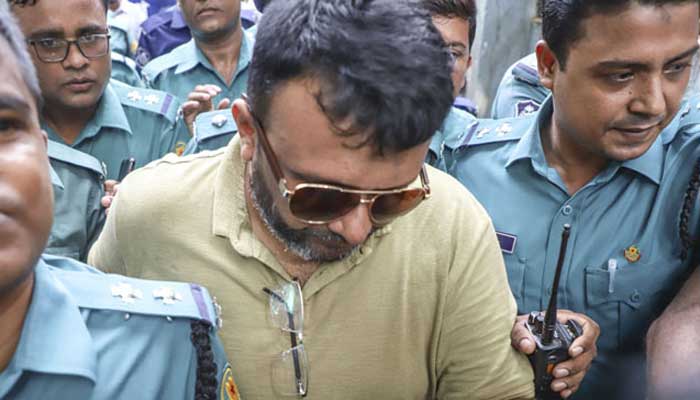 আদালতে ওসি মোয়াজ্জেম