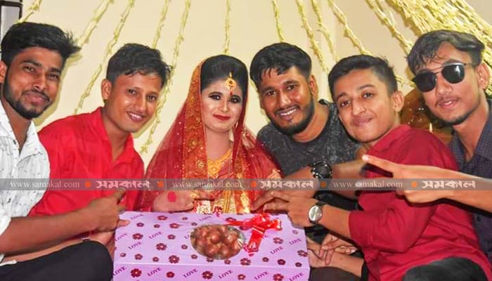 বিয়ের উপহার ৫ কেজি পেঁয়াজ