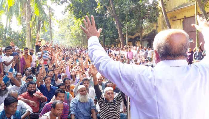 ৯ দাবিতে ঘোড়াশালে জুট মিল শ্রমিকদের বিক্ষোভ