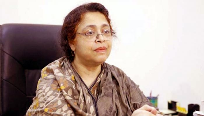 আগস্টে বাবার বিষণ্ণ মুখ