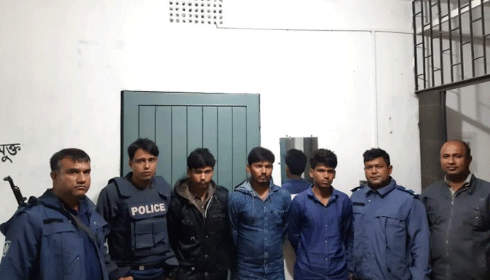প্রধানমন্ত্রীকে নিয়ে কটূক্তি, রৌমারীতে ৩ কিশোর গ্রেপ্তার