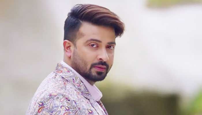 কিং খানের আমন্ত্রণে যাচ্ছেন শাকিব খান