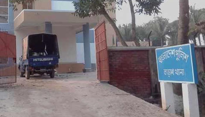 তাড়াশে ২ মোটরসাইকেলের সংঘর্ষে পুলিশ সদস্য নিহত