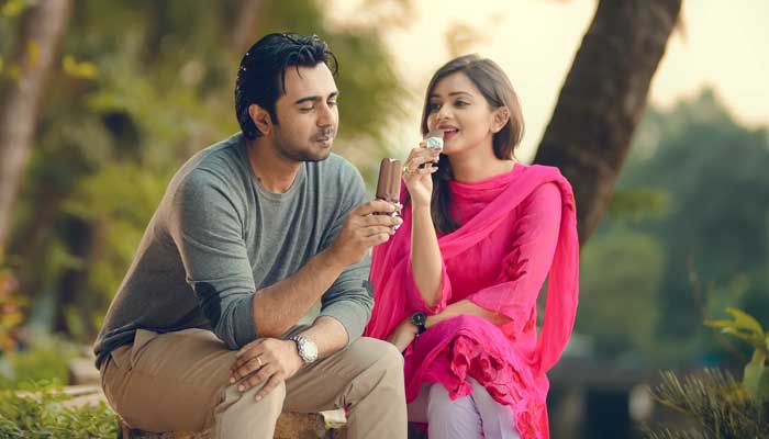 ক্রেতা-বিক্রেতার প্রেমের গল্প