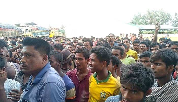 টেকনাফ স্থলবন্দরে ৩ ঘণ্টা পেঁয়াজ খালাস বন্ধ