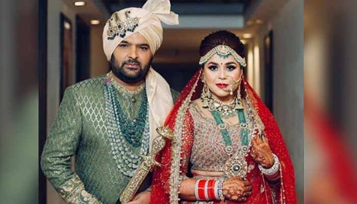প্রথম বিবাহবার্ষিকীর আগেই বাবা হলেন কপিল প্রথম বিবাহবার্ষিকীর আগেই বাবা হলেন কপিল